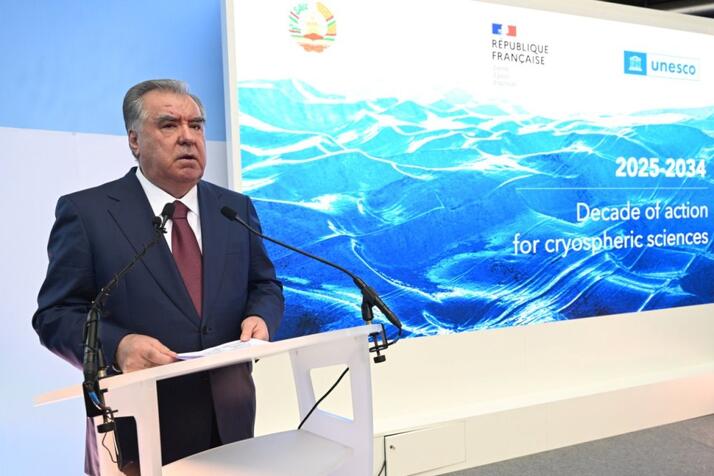 Президент Таджикистана предложил создать в Душанбе Региональный центр по гляциологии